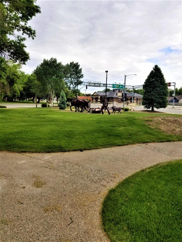 Town House Motor Inn image 7